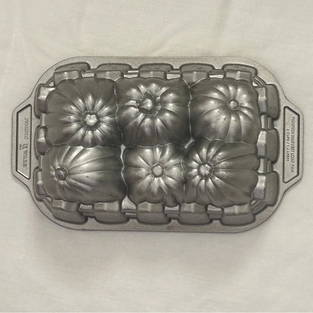 Nordic Ware Pumpkin Loaf Pan